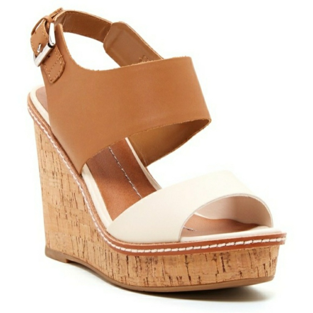 Dolcie Vita wedge leather sandal